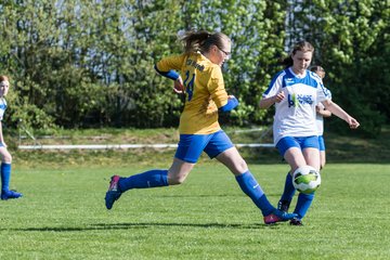 Bild 42 - B-Juniorinnen Bramstedter TS - SSV Hennstedt : Ergebnis: 3:7